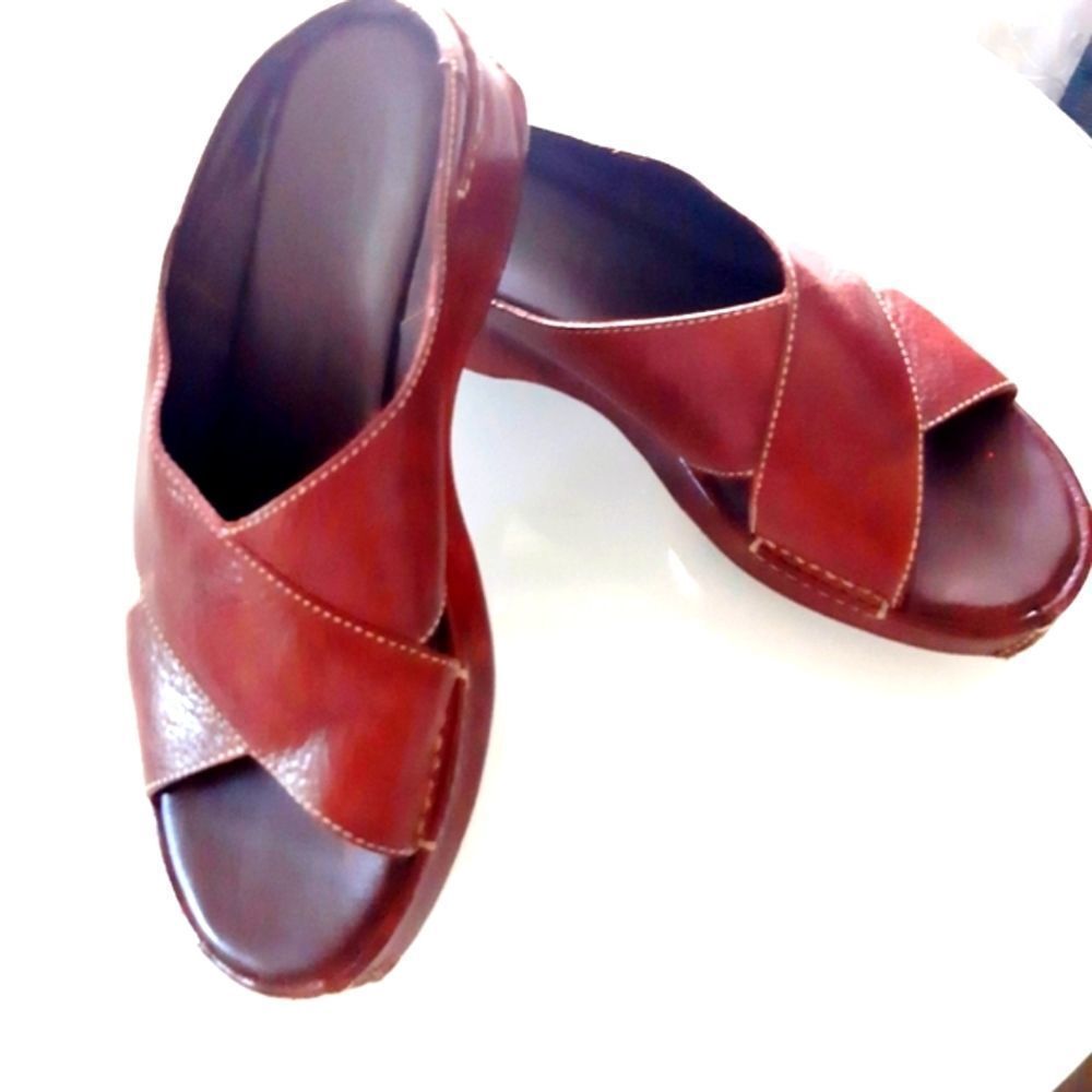 Cole Haan Country  Brown Sandals Stitching Throuout Size 7.5 (030…